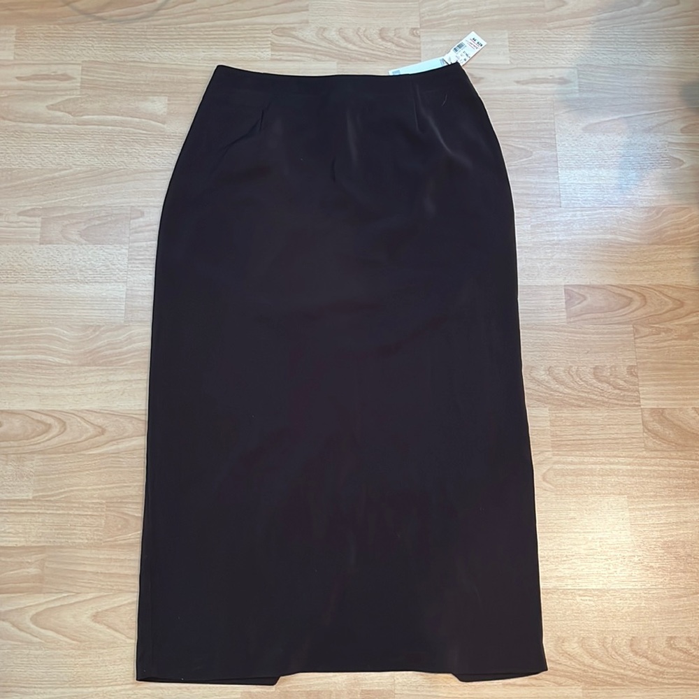 Dress Barn size 14 Skirt with Tags